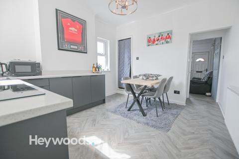 3 bedroom end of terrace house for sale, Chelmsford Road, Wolstanton, Newcastle-under-Lyme