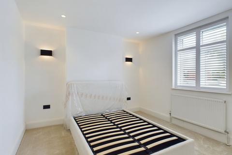 220 Bescar Lane, Scarisbrick, Ormskirk, L40 9QT