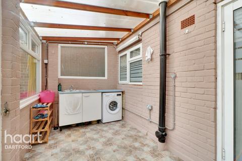 7 Childs Crescent, Swanscombe, DA10 0EA