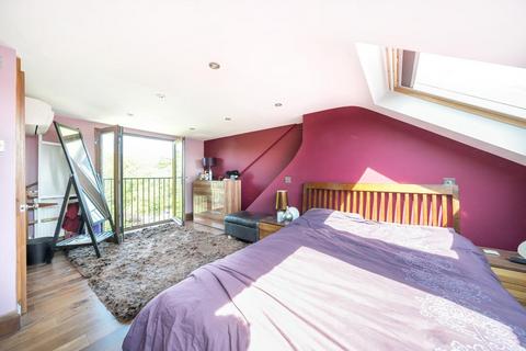 4 bedroom terraced house for sale, Barriedale, New Cross