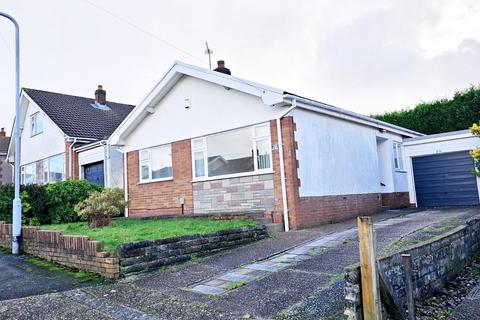 3 bedroom detached bungalow for sale, Twyni Teg, Killay, Swansea, City And County of Swansea.