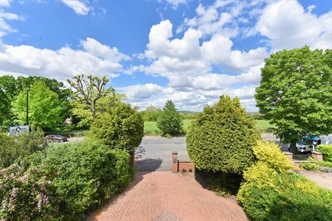 76 Cleveland Road, London, W13 8AH