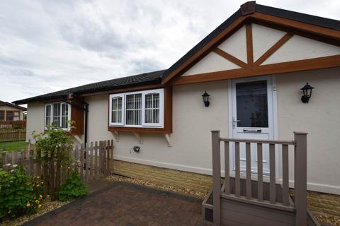 2 bedroom park home for sale, Three Counties Park, Malvern