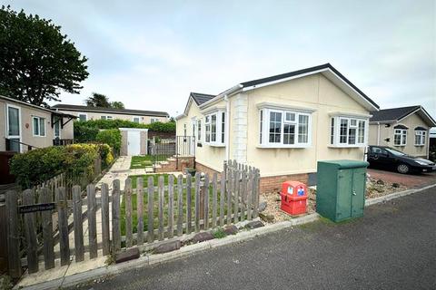2 bedroom park home for sale, Rochester, Kent, ME3