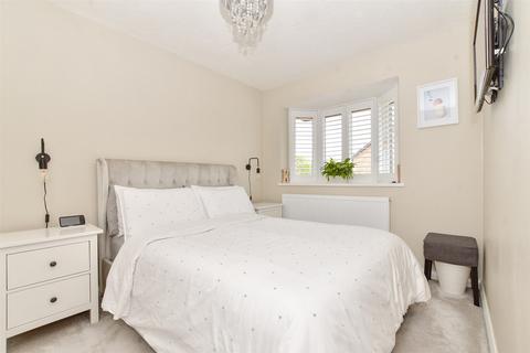 3 bedroom link detached house for sale, Kingcup Close, Croydon, Surrey