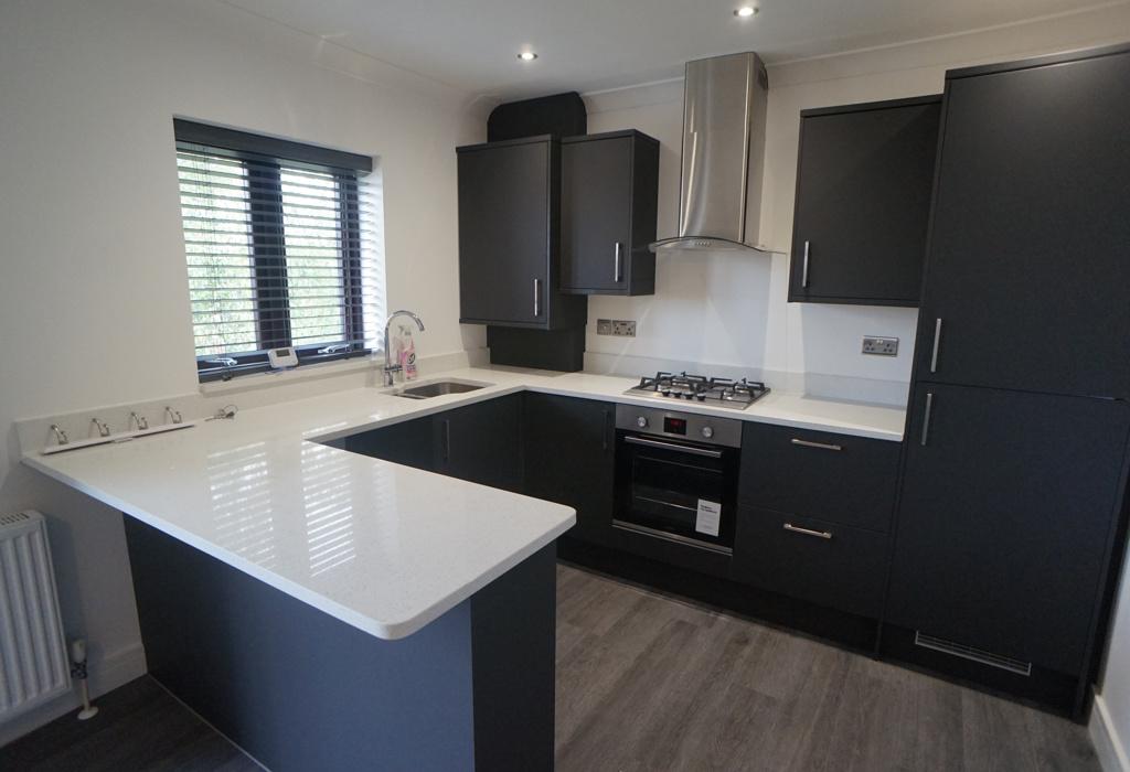 Deneholm, Hunt Road, Northfleet, Gravesend, Kent 2 bed apartment to rent £1,250 pcm (£288 pw)