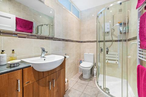 41 Overdale, Ashtead, KT21 1PT