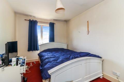 2 bedroom flat for sale, Lakeview, Railway Terrace, Kings Langley, WD4