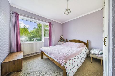 12 Mapleton Close, Bromley, BR2 9DU