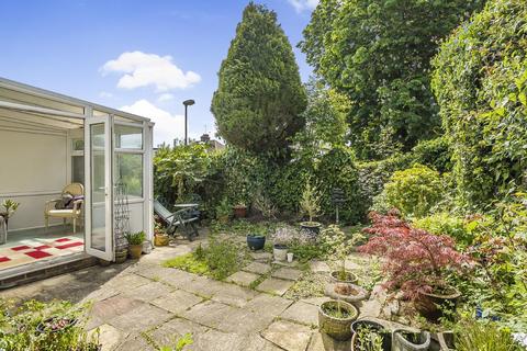 12 Mapleton Close, Bromley, BR2 9DU