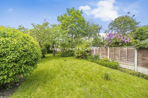3 Bethune Avenue, London, N11 3LD