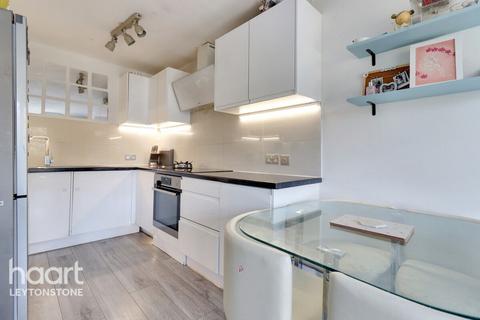 2 bedroom apartment for sale, Forest Road, Leytonstone