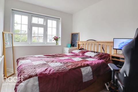 2 bedroom apartment for sale, Forest Road, Leytonstone