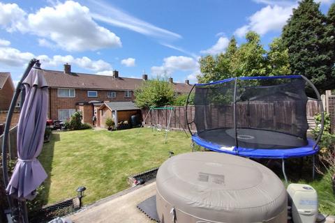10 Six Acres, Hemel Hempstead, HP3 8HY