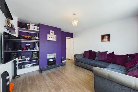 10 Six Acres, Hemel Hempstead, HP3 8HY