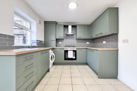 36 Bwllfa Road, Aberdare, CF44 8UG