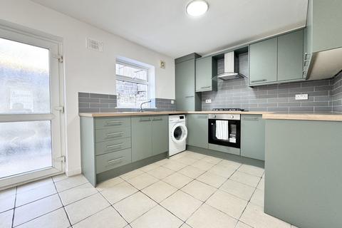 36 Bwllfa Road, Aberdare, CF44 8UG