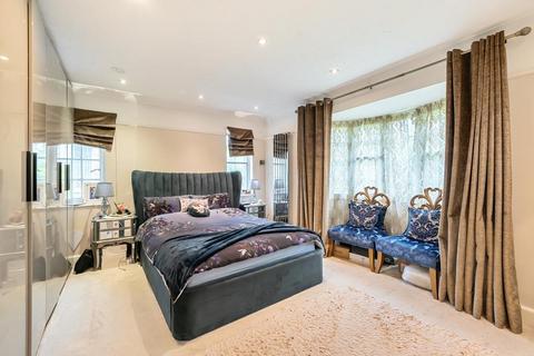 4 bedroom detached house for sale, High Wycombe,  Buckinghamshire,  HP11