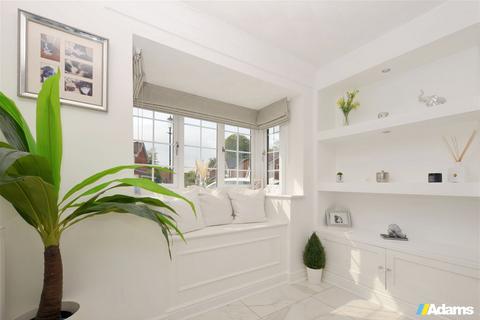4 bedroom detached house for sale, Bayswater Close, Sandymoor
