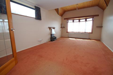 4 bedroom bungalow for sale, Parsonage Road, Berrow, Burnham-on-Sea, TA8