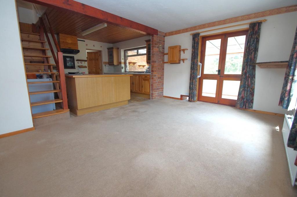 Kitchen/Dining