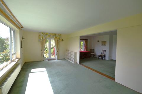 5 bedroom detached house to rent, Hastingwood Road, Hastingwood, CM17