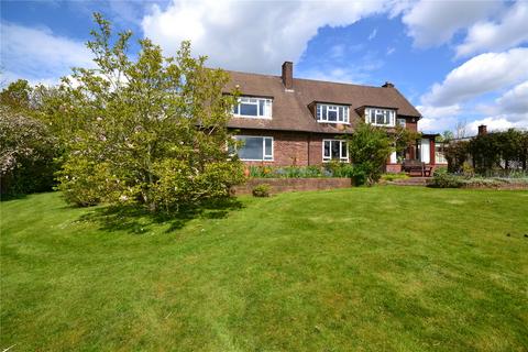 5 bedroom detached house to rent, Hastingwood Road, Hastingwood, CM17