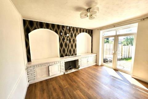 3 bedroom semi-detached house to rent, Goudhurst Road, Bromley, Kent, BR1 4QQ