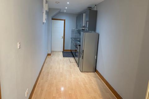 1 bedroom flat to rent, Axholme Avenue, Edgware HA8