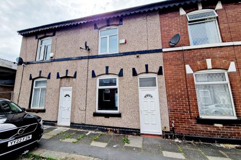 2 bedroom terraced house to rent, Potter Street, Bury, BL9
