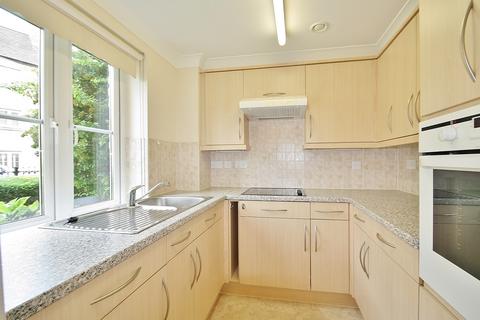 1 bedroom apartment for sale, Otters Court, Witney, OX28