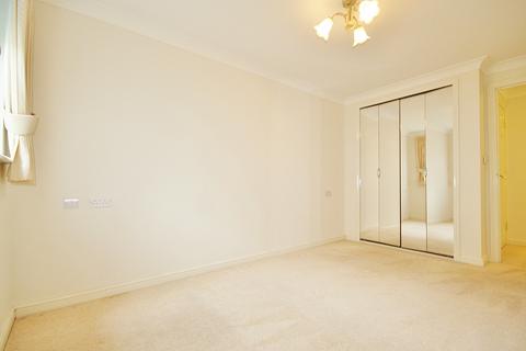 1 bedroom apartment for sale, Otters Court, Witney, OX28