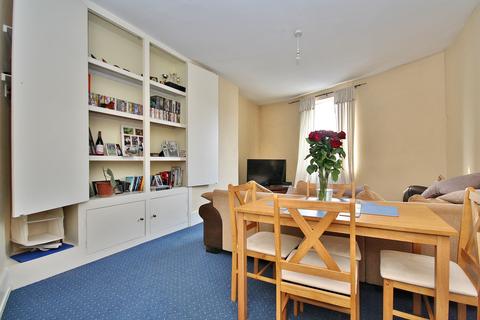 2 bedroom apartment to rent, Broadway, Knaphill, Woking, Surrey, GU21