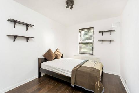 1 bedroom flat to rent, Lee Park, Blackheath, London, SE3