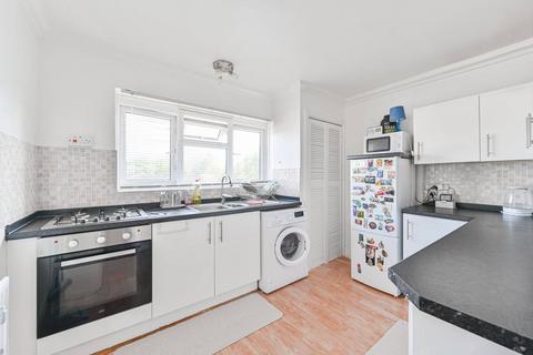 15 Ryder Close, Bromley, BR1 5AH