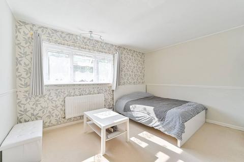 15 Ryder Close, Bromley, BR1 5AH