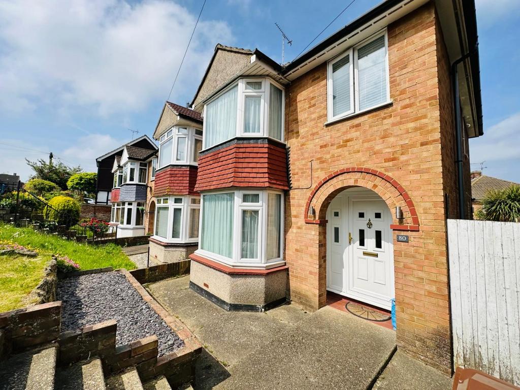 Maidstone Road, Rainham 3 bed end of terrace house for sale £325,000