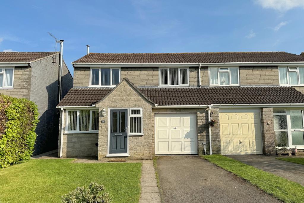 Somerset, BA8 3 bed semidetached house for sale £315,000