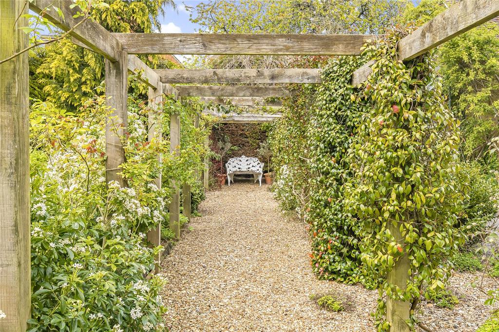 Coombe Farm House