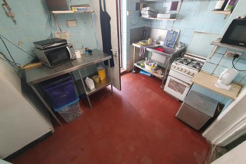 825 High Street, Stoke-on-trent, ST6 5QH