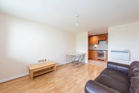 2 bedroom flat to rent, Singapore Road, West Ealing, London, W13