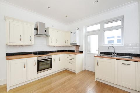 2 bedroom flat to rent, Cannon Hill Lane Wimbledon SW20