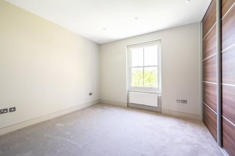 2 bedroom flat for sale, Netherhall Gardens, Hampstead, London, NW3