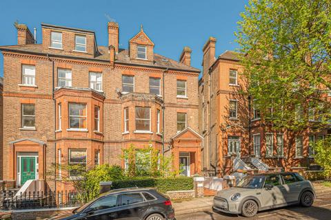 2 bedroom flat for sale, Netherhall Gardens, Hampstead, London, NW3