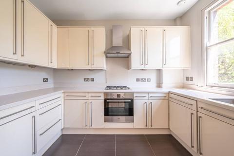 2 bedroom flat for sale, Netherhall Gardens, Hampstead, London, NW3