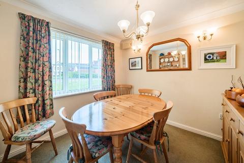 4 bedroom detached house for sale, Snowdonia Road, Walton Cardiff, Tewkesbury, Gloucestershire, GL20