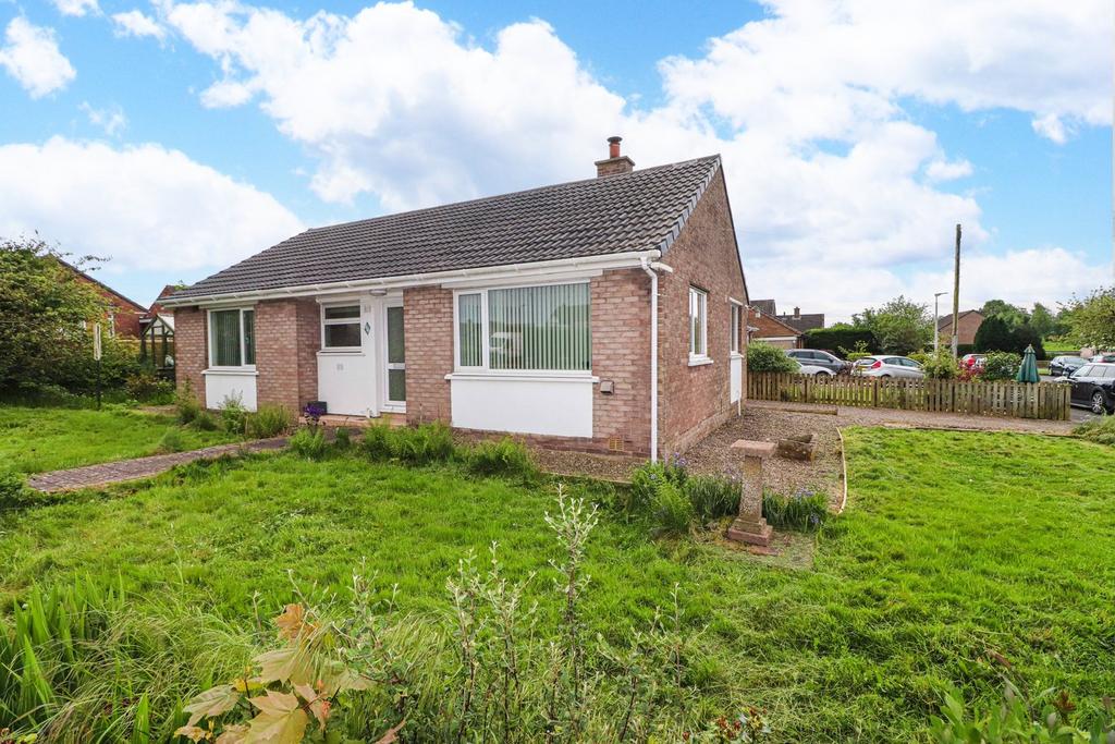 Stonehouse Park, Thursby, Carlisle, CA5 2 bed detached bungalow for