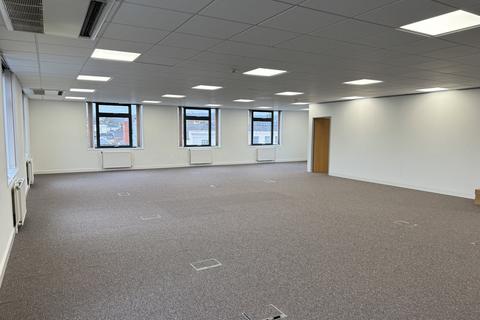 Office to rent, Cumberland House, Oriel Road, Cheltenham, GL50 1BB