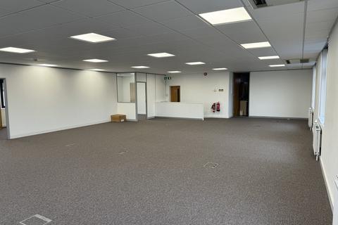 Office to rent, Cumberland House, Oriel Road, Cheltenham, GL50 1BB