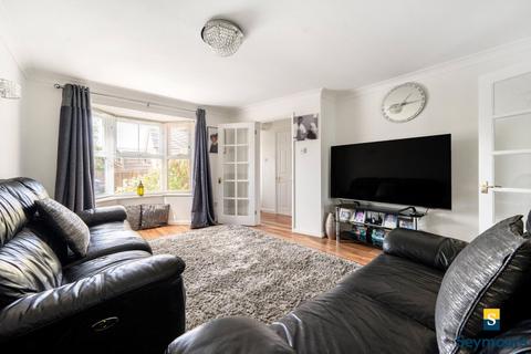 31 Cater Gardens, Guildford, GU3 3BY